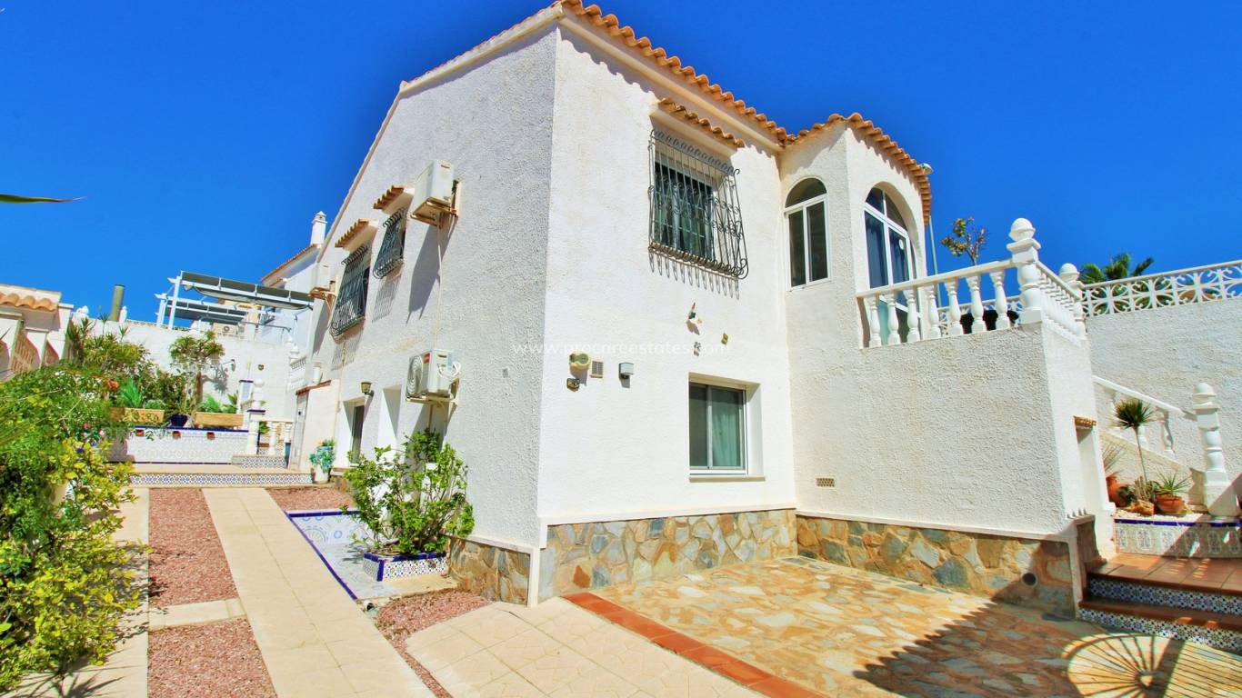 Verkauf - Villa - Orihuela Costa - Villamartin