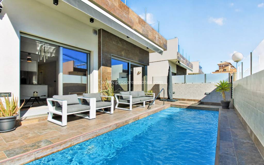 Verkauf - Villa - Orihuela Costa - Villamartin