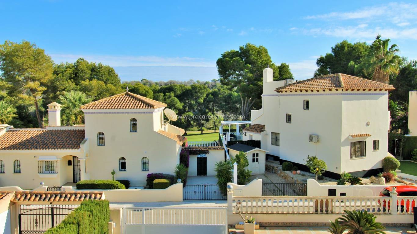 Verkauf - Villa - Orihuela Costa - Vistabella Golf