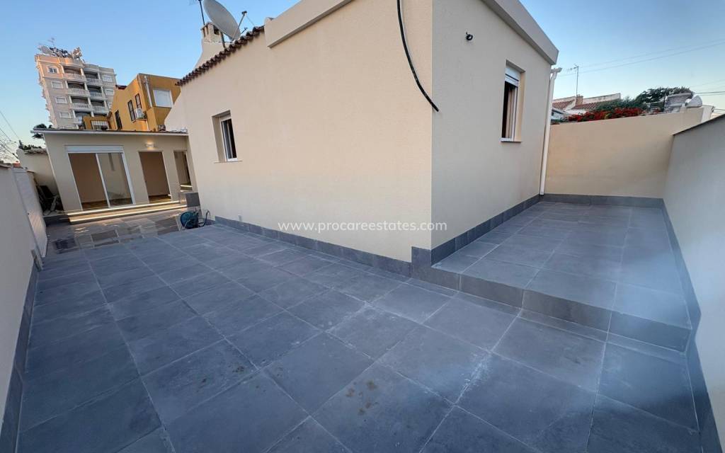 Verkauf - Villa - Torrevieja - Acequion