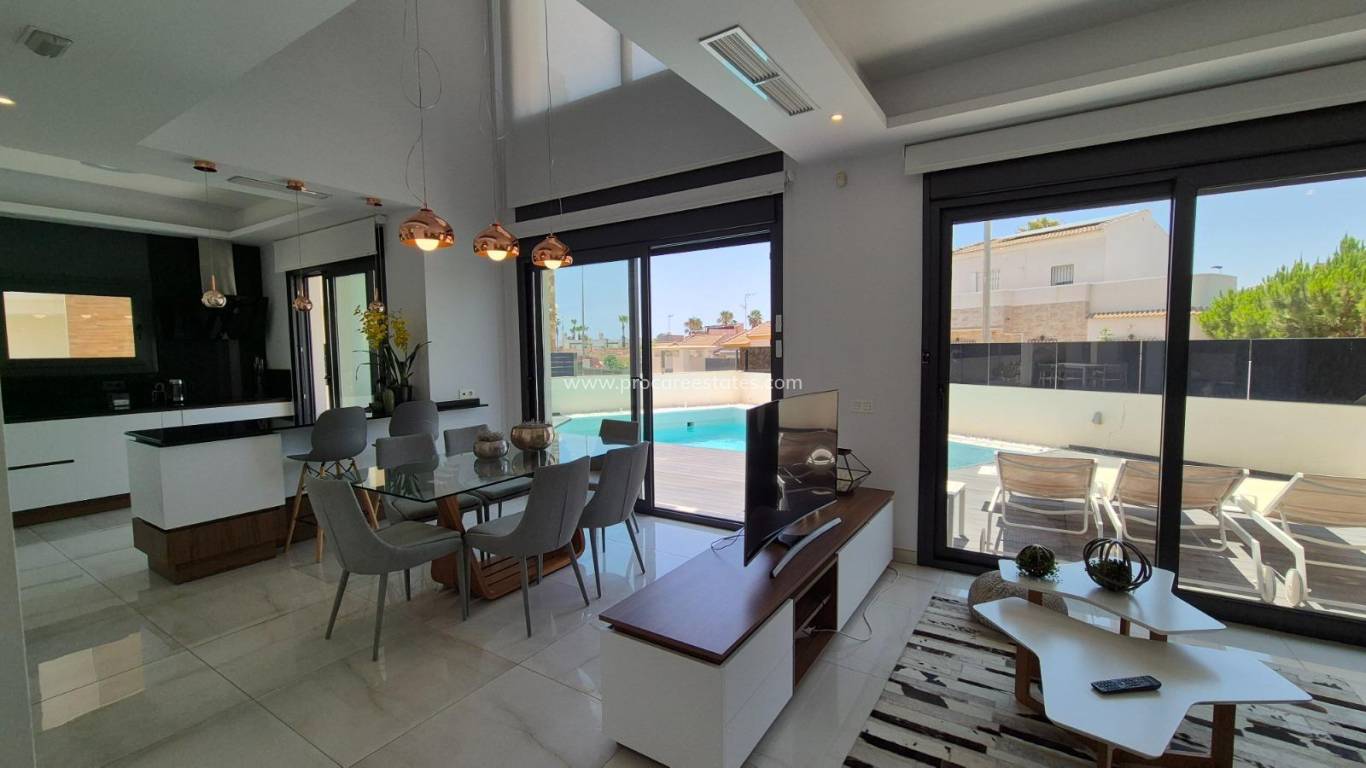 Verkauf - Villa - Torrevieja - Cabo Cervera