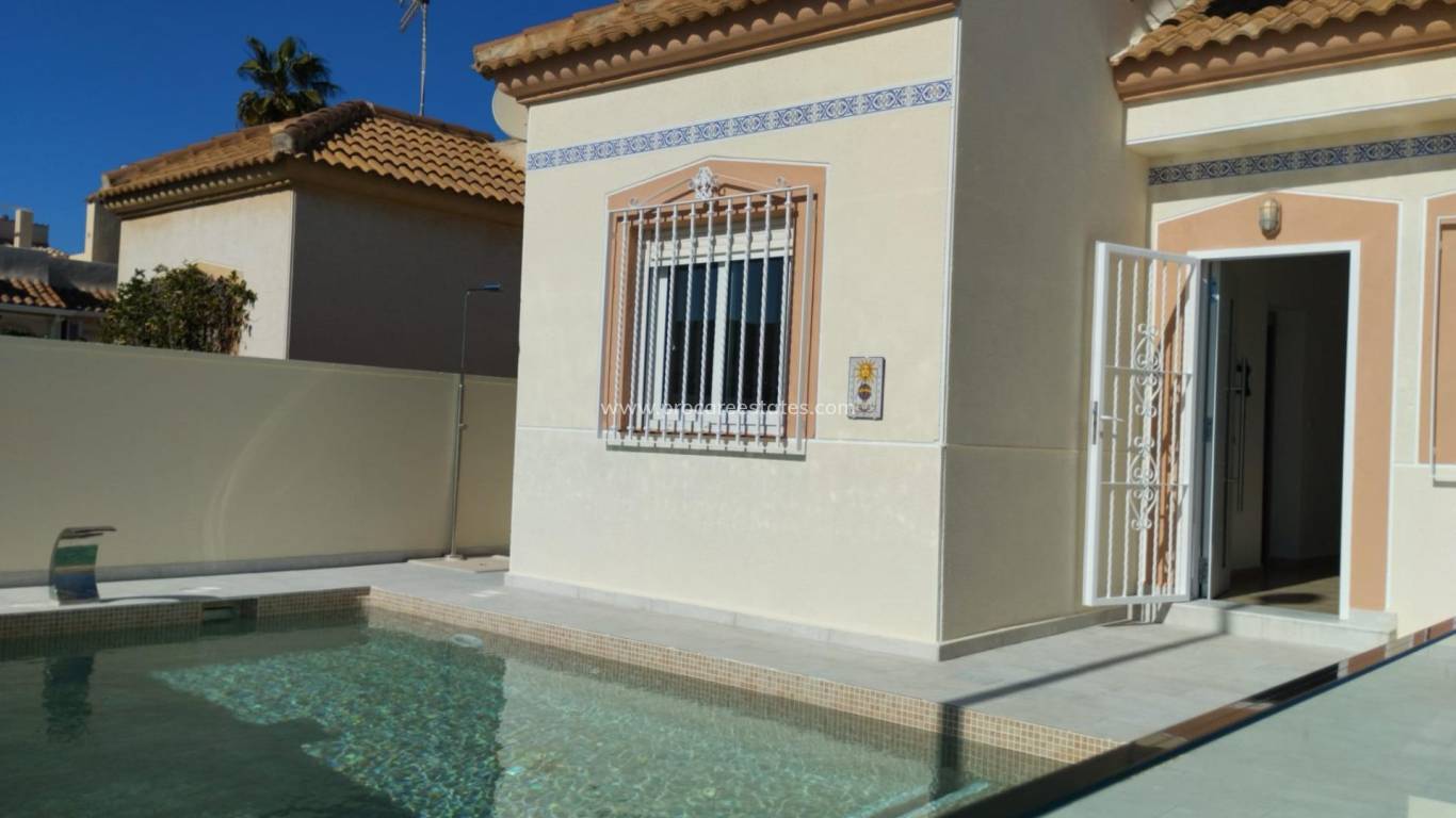 Verkauf - Villa - Torrevieja - Cabo Cervera