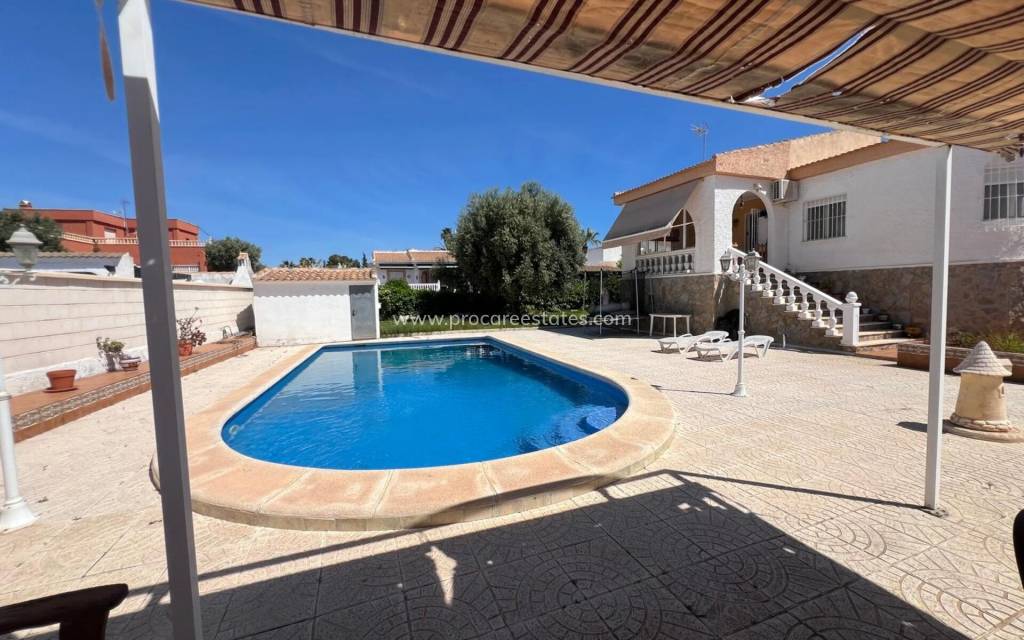 Verkauf - Villa - Torrevieja - La Siesta - El Salado - Torreta