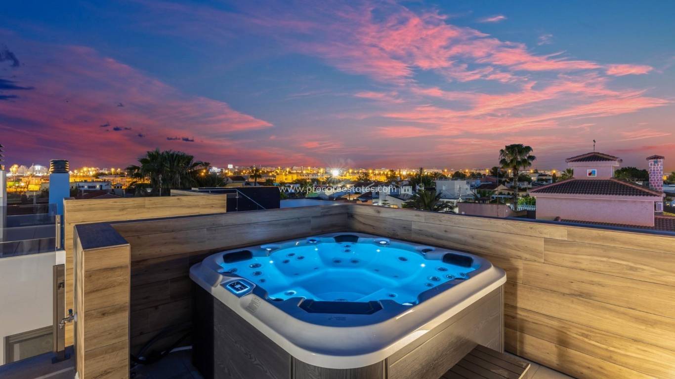 Verkauf - Villa - Torrevieja - La Siesta - El Salado - Torreta