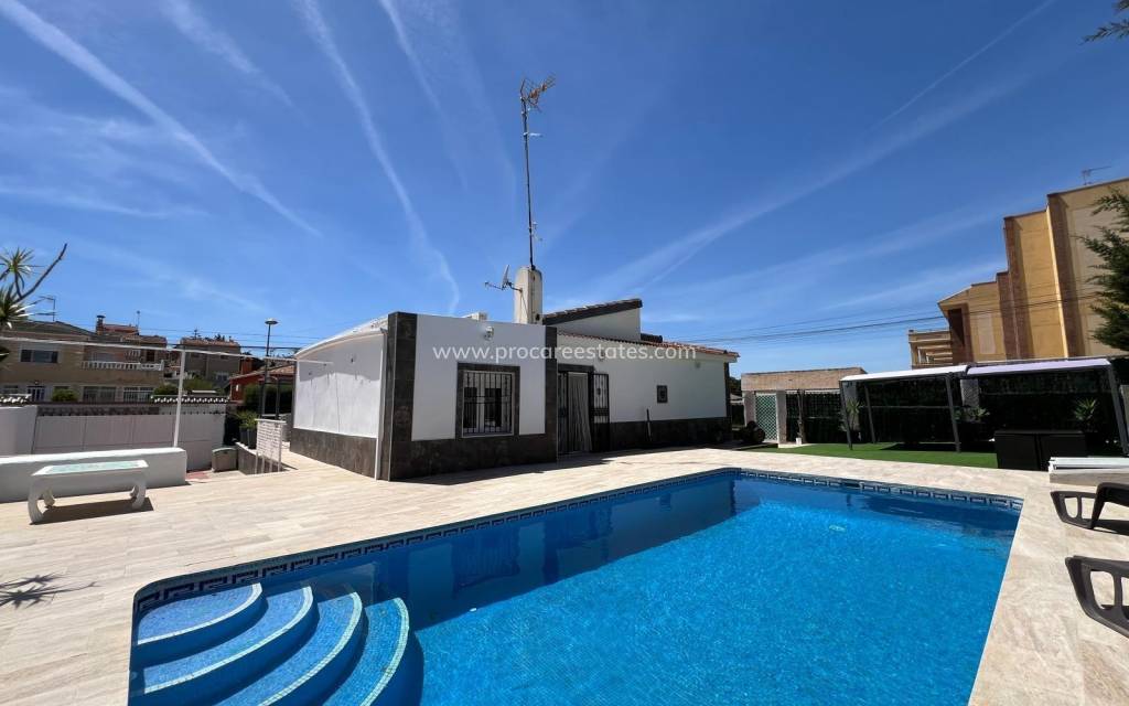 Verkauf - Villa - Torrevieja - Los Balcones