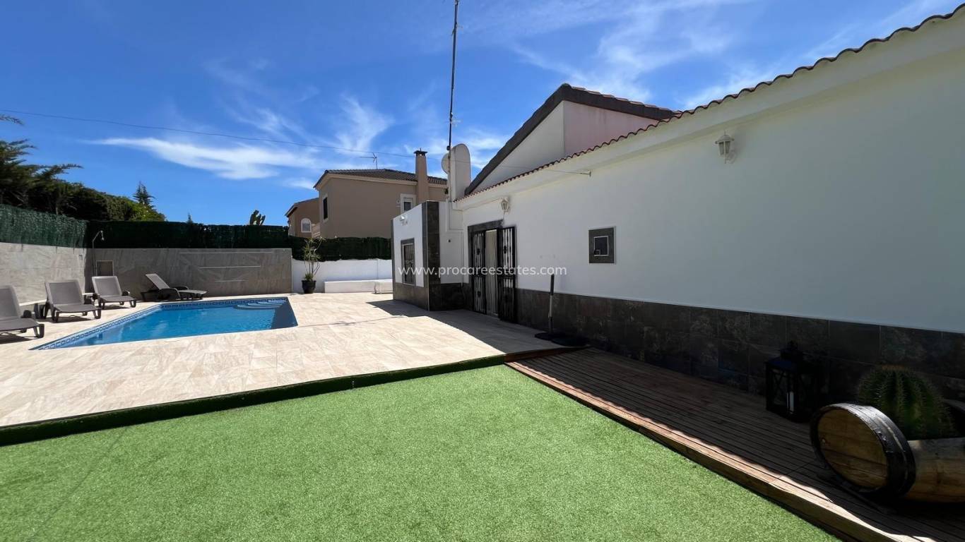 Verkauf - Villa - Torrevieja - Los Balcones