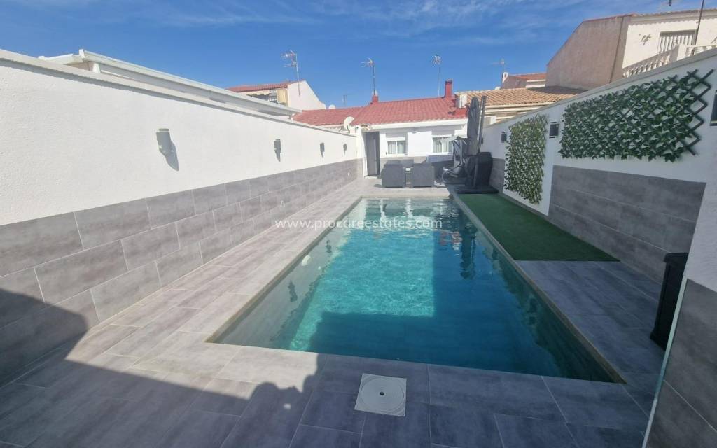 Verkauf - Villa - Torrevieja - Paseo maritimo