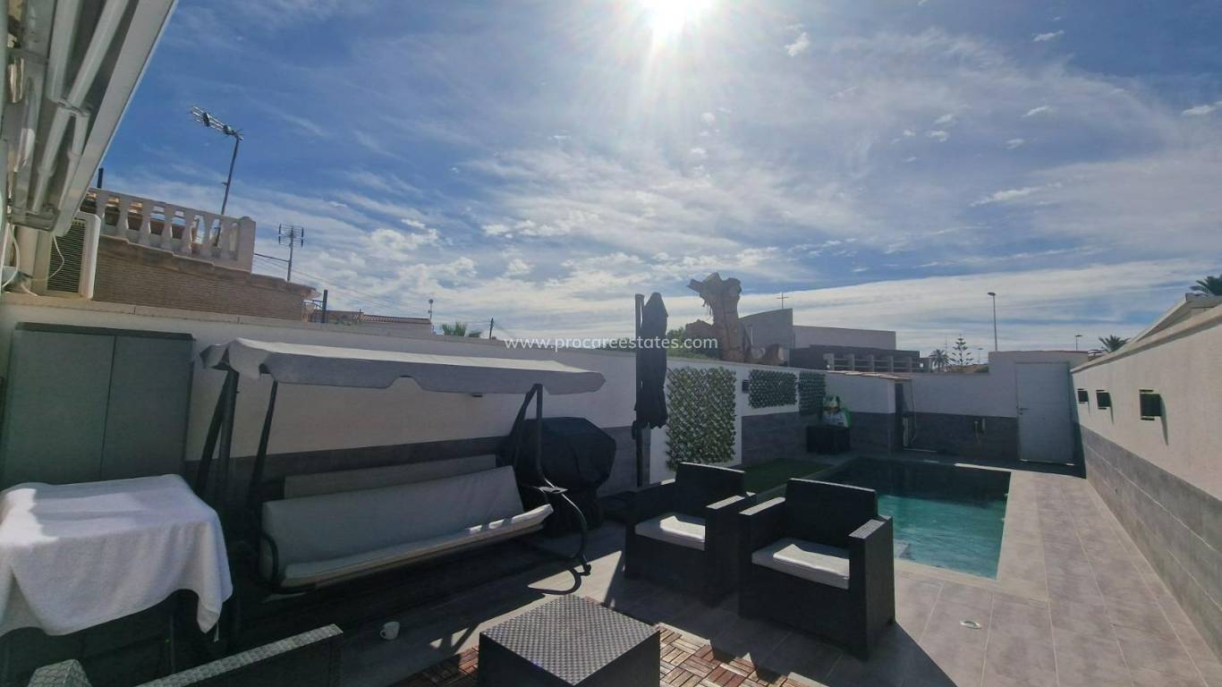 Verkauf - Villa - Torrevieja - Paseo maritimo