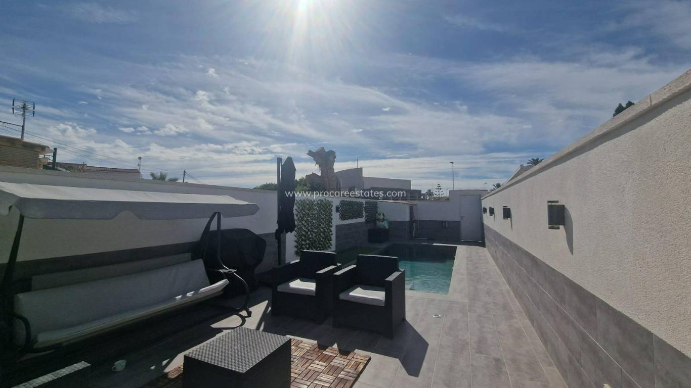 Verkauf - Villa - Torrevieja - Paseo maritimo