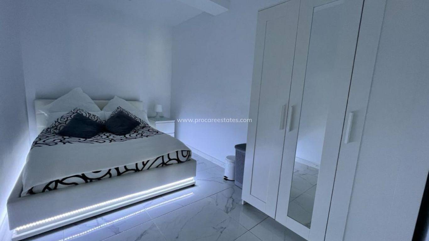 Verkauf - Villa - Torrevieja - Paseo maritimo