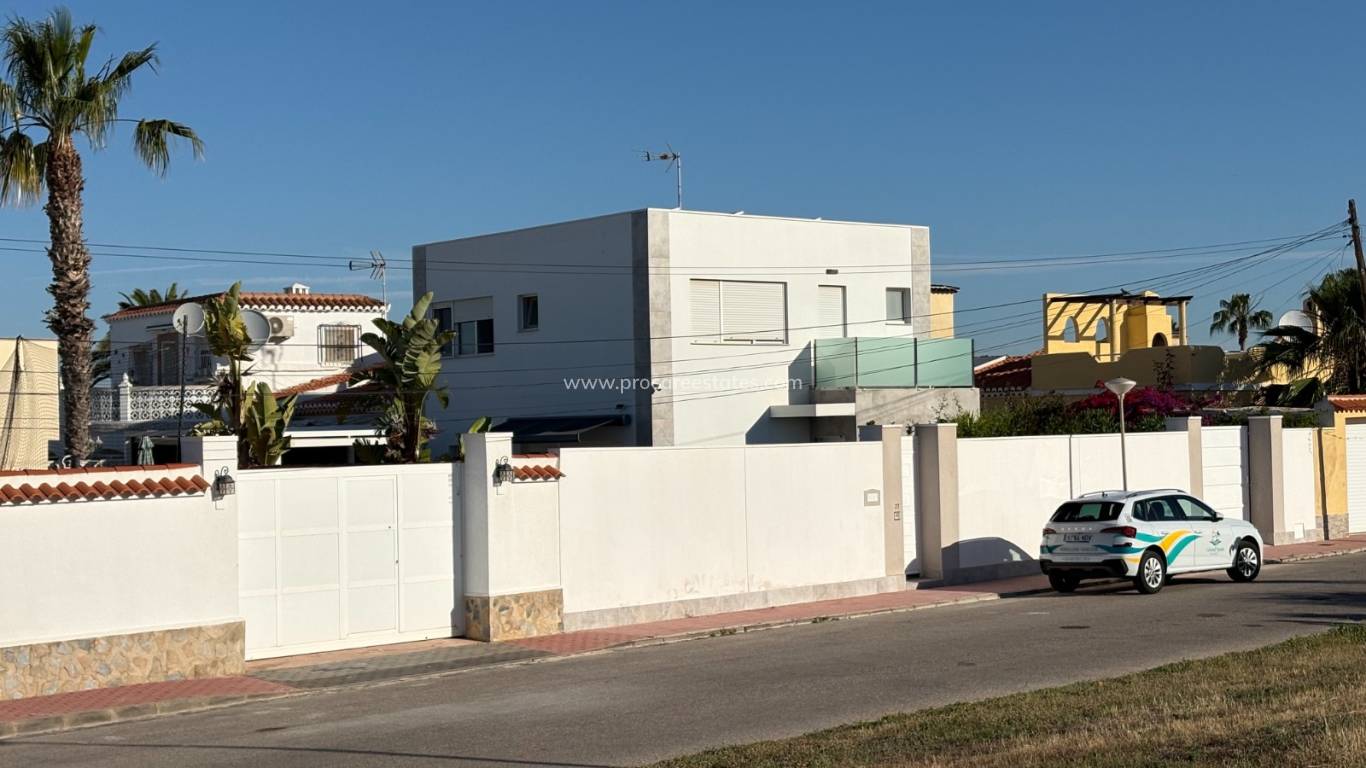 Verkauf - Villa - Torrevieja - Torreta - Florida