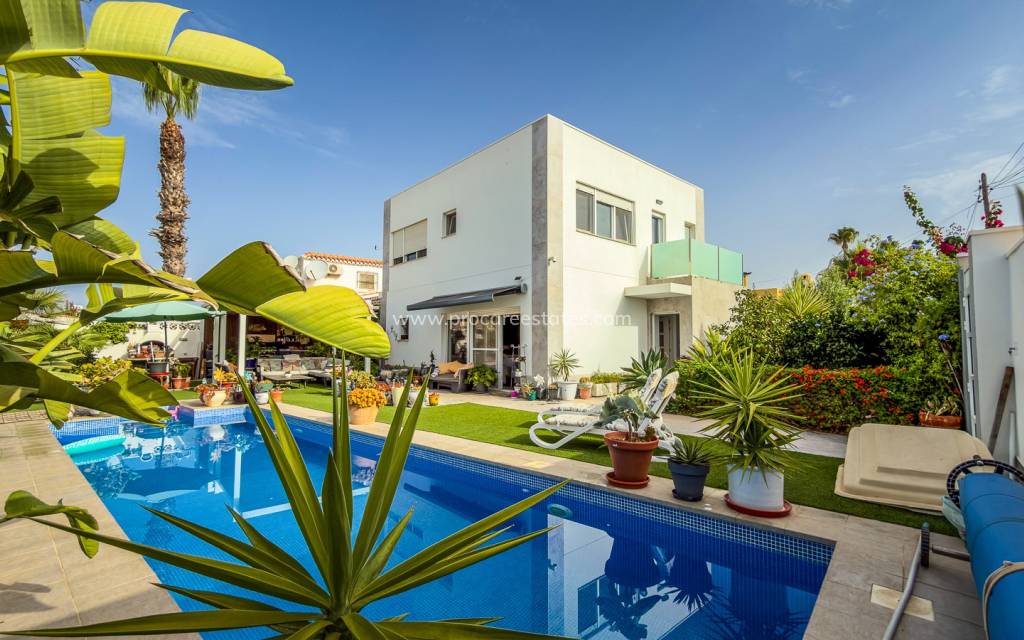 Verkauf - Villa - Torrevieja - Torreta - Florida