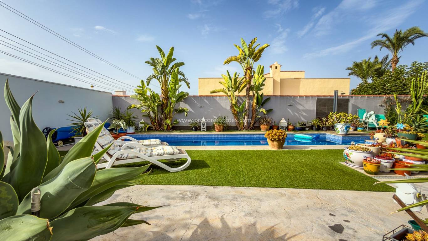 Verkauf - Villa - Torrevieja - Torreta - Florida
