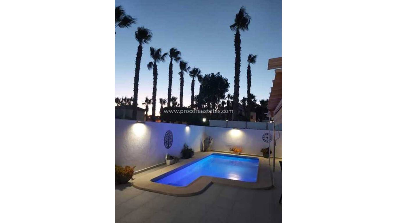 Verkauf - Villa - Villamartin, Orihuela Costa - Villamartin