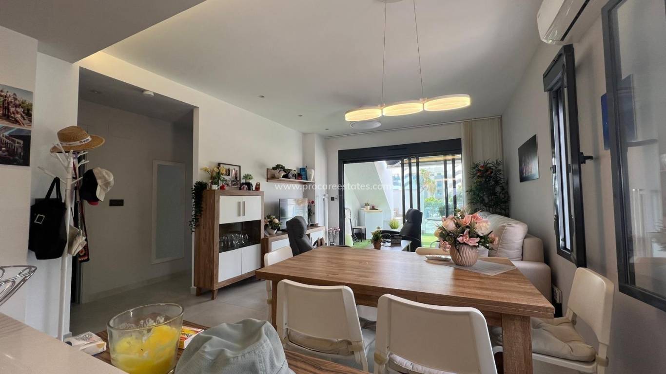 Verkauf - Wohnung - Guardamar del Segura - Urbanizaciones