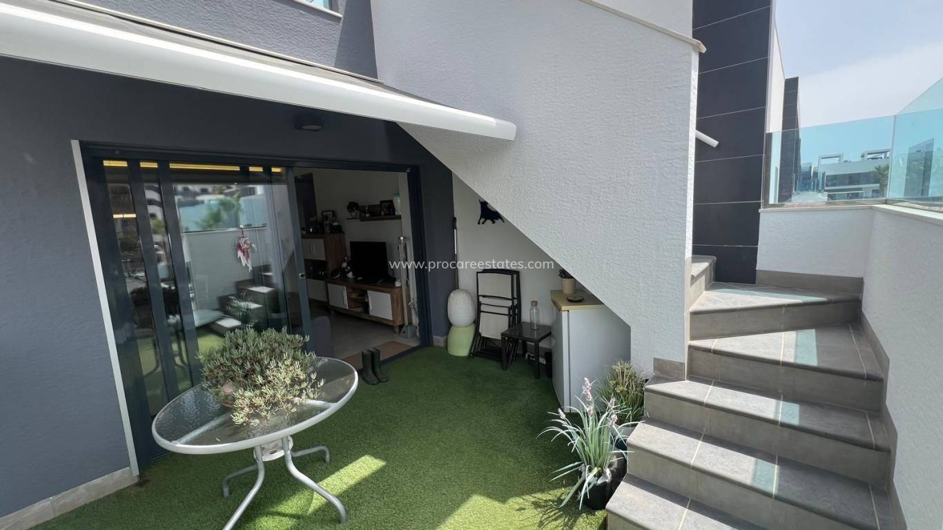 Verkauf - Wohnung - Guardamar del Segura - Urbanizaciones