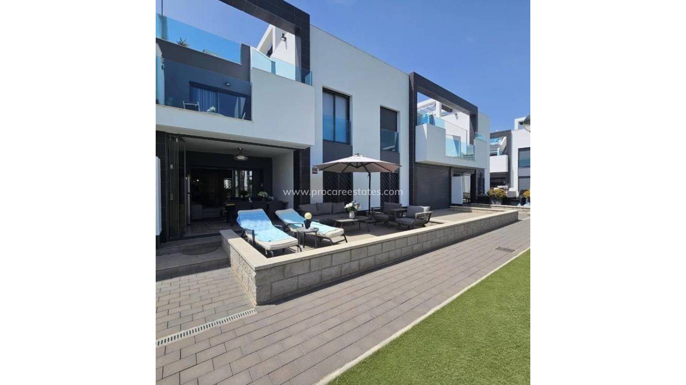 Verkauf - Wohnung - Guardamar del Segura - Urbanizaciones