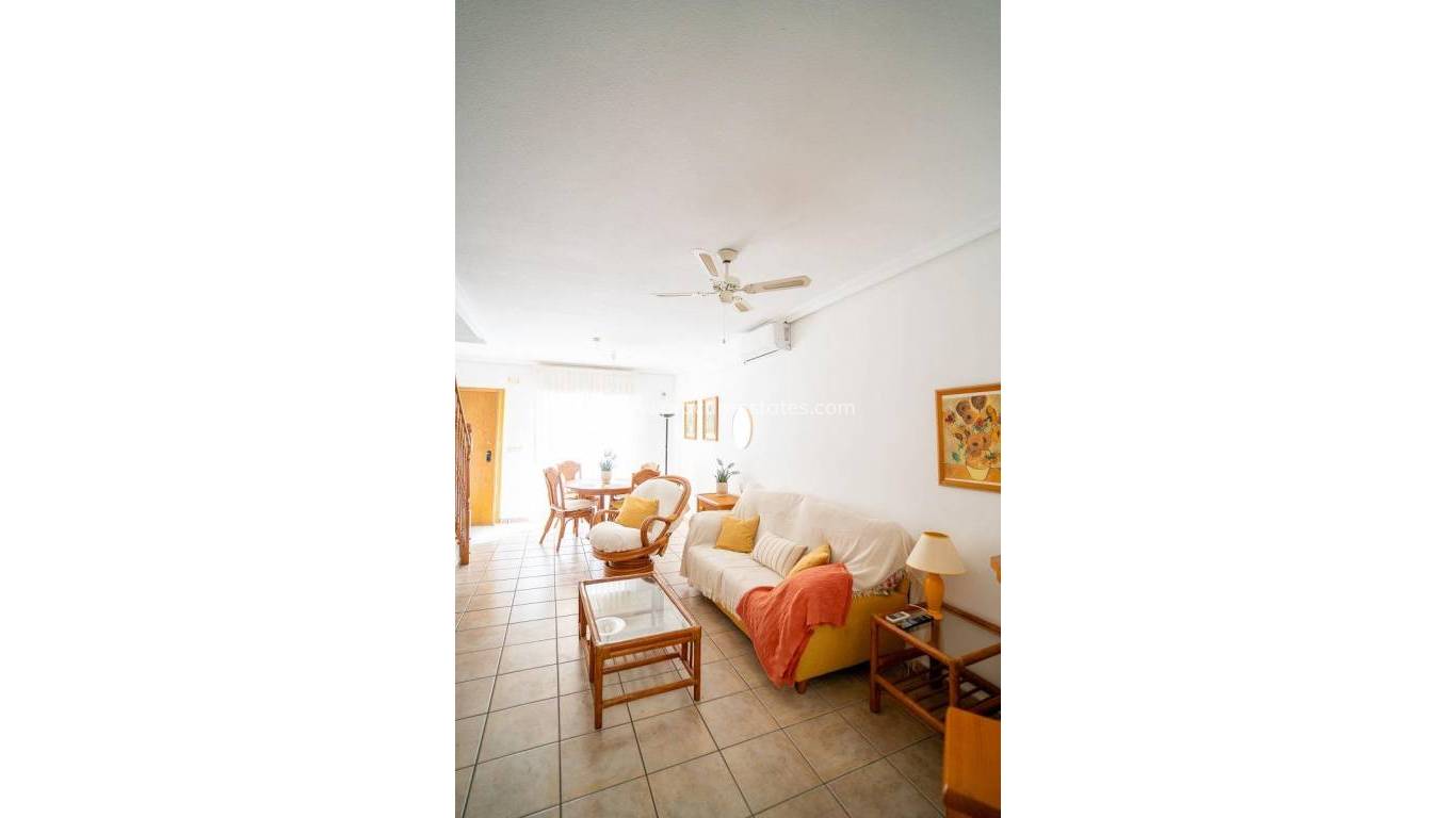 Verkauf - Wohnung - Orihuela Costa - Cabo Roig