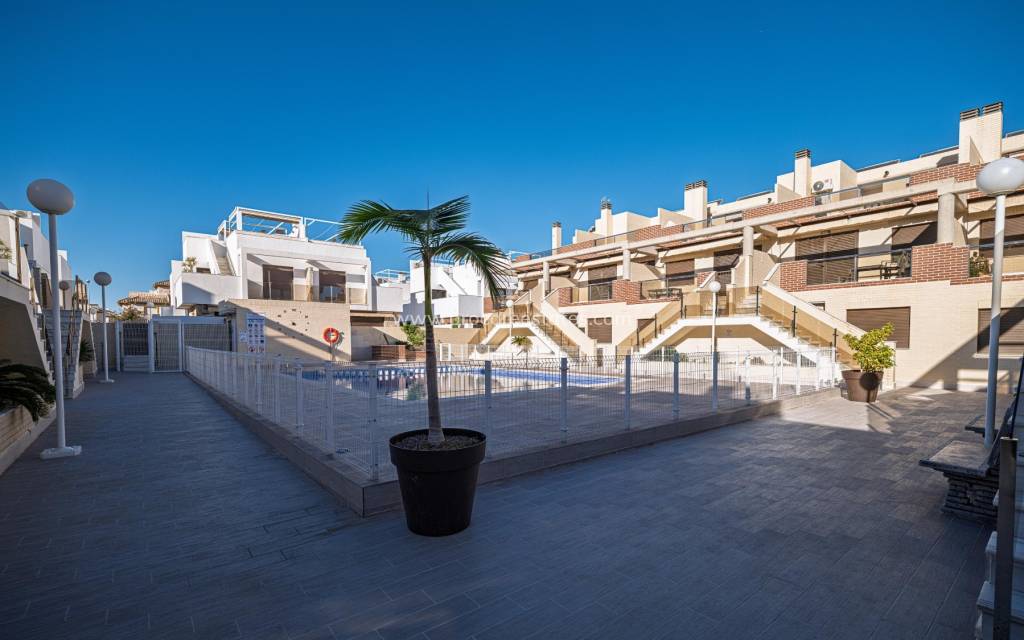 Verkauf - Wohnung - Orihuela Costa - Cabo Roig