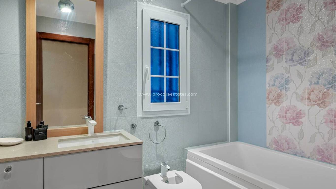 Verkauf - Wohnung - Orihuela Costa - Cabo Roig