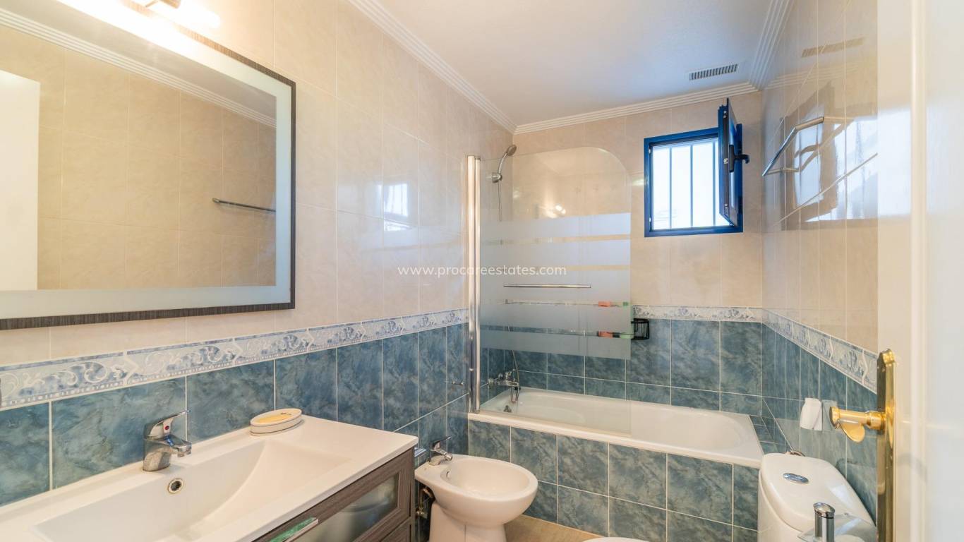 Verkauf - Wohnung - Orihuela Costa - Campoamor