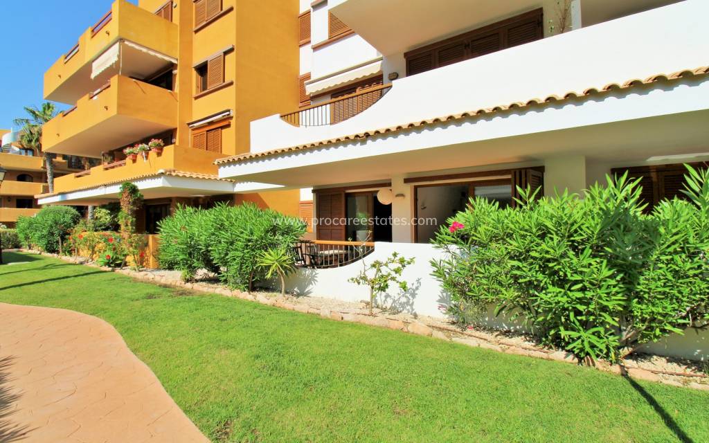 Verkauf - Wohnung - Orihuela Costa - Punta Prima