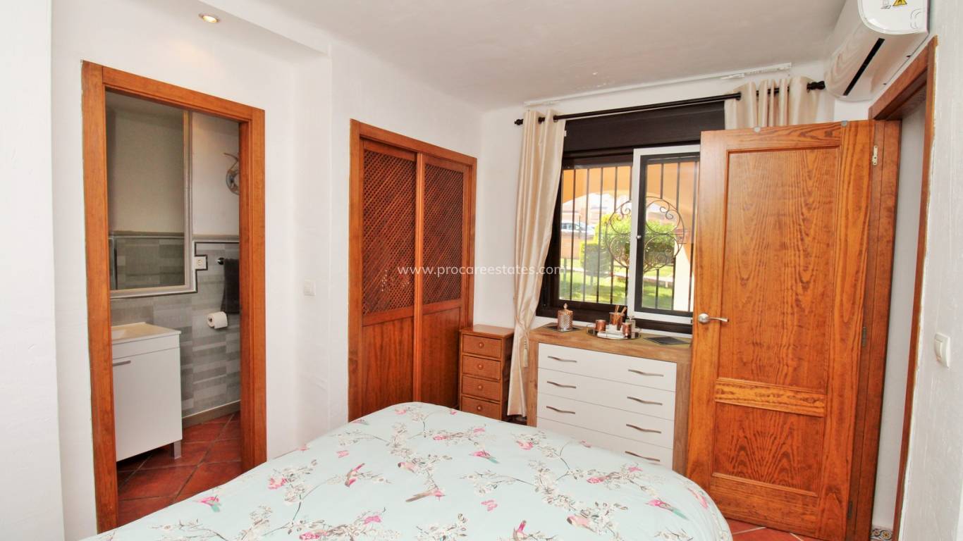 Verkauf - Wohnung - Orihuela Costa - Punta Prima