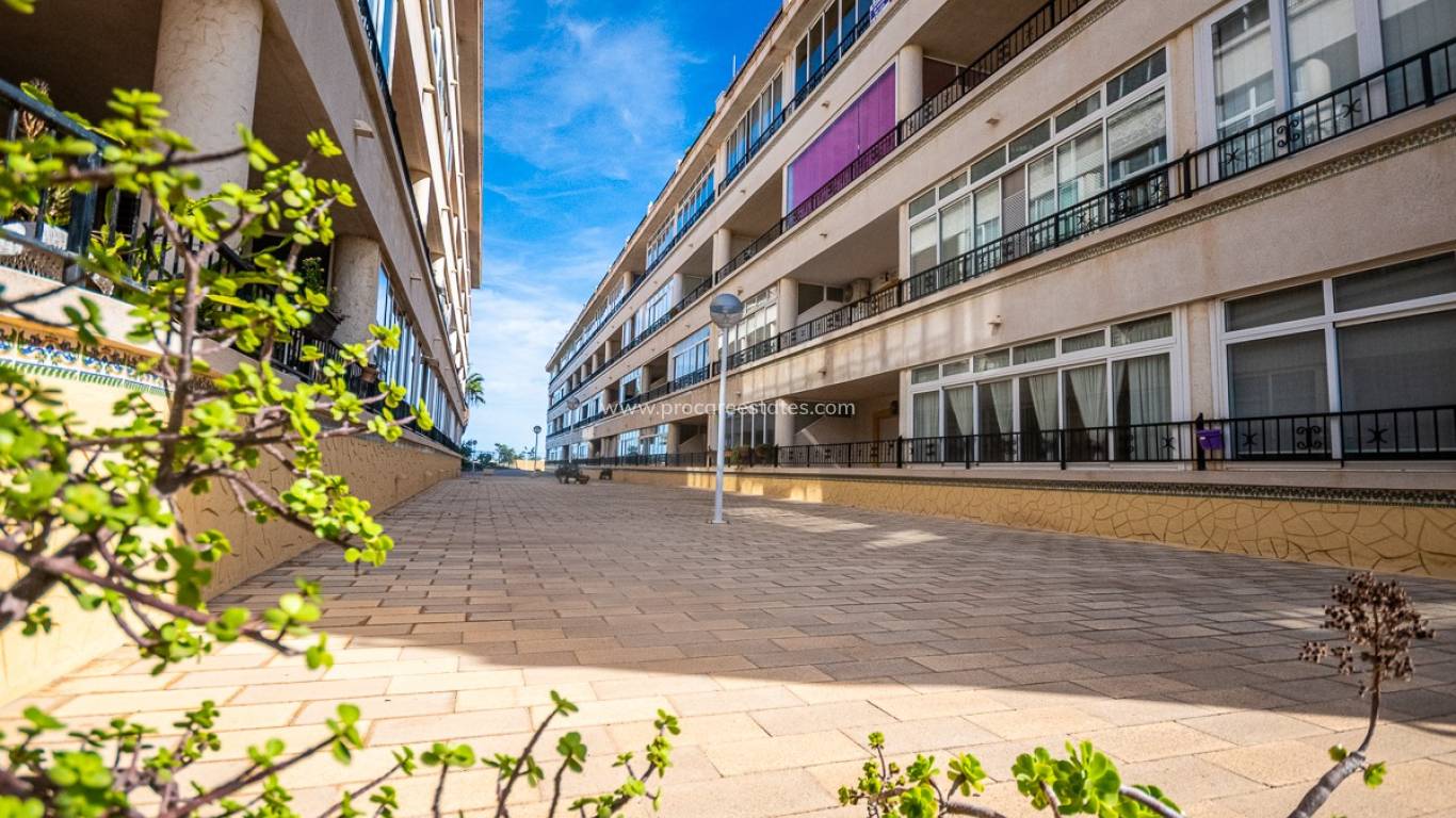 Verkauf - Wohnung - Orihuela Costa - Punta Prima