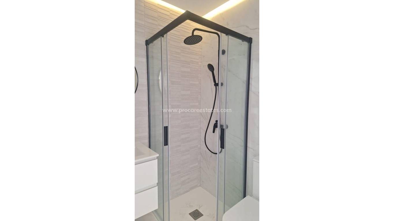 Verkauf - Wohnung - Torrevieja - Aguas Nuevas