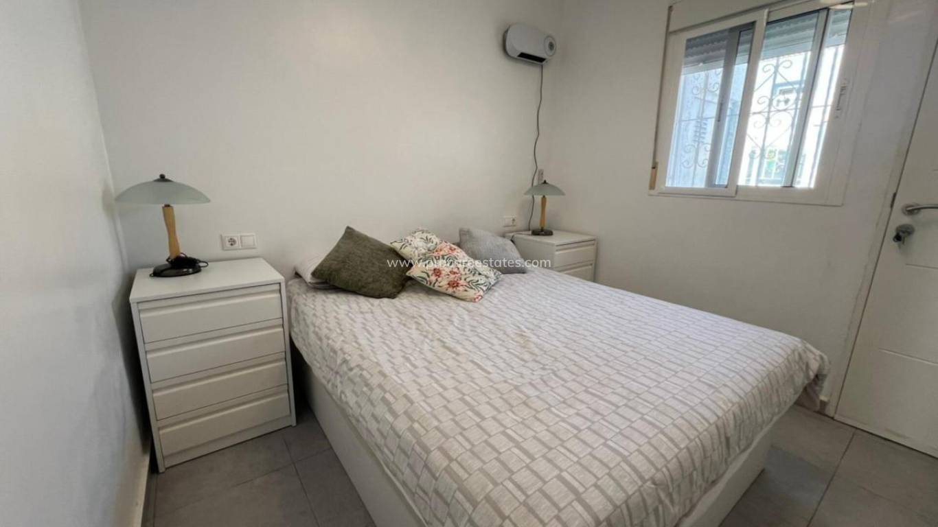 Verkauf - Wohnung - Torrevieja - El Chaparral