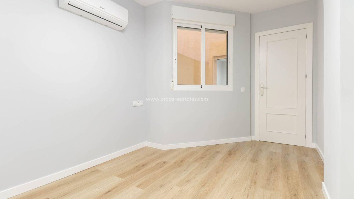 Verkauf - Wohnung - Torrevieja - La Mata