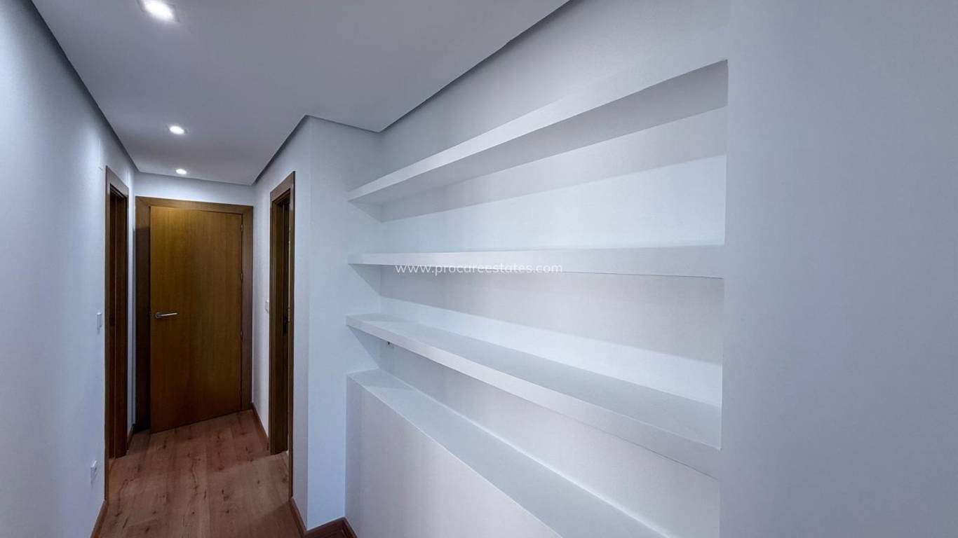 Verkauf - Wohnung - Torrevieja - Puerto Deportivo