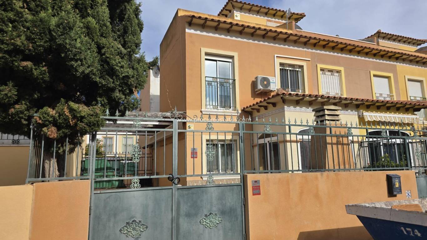 Verkauf - Wohnung - Torrevieja - Torreta-Florida