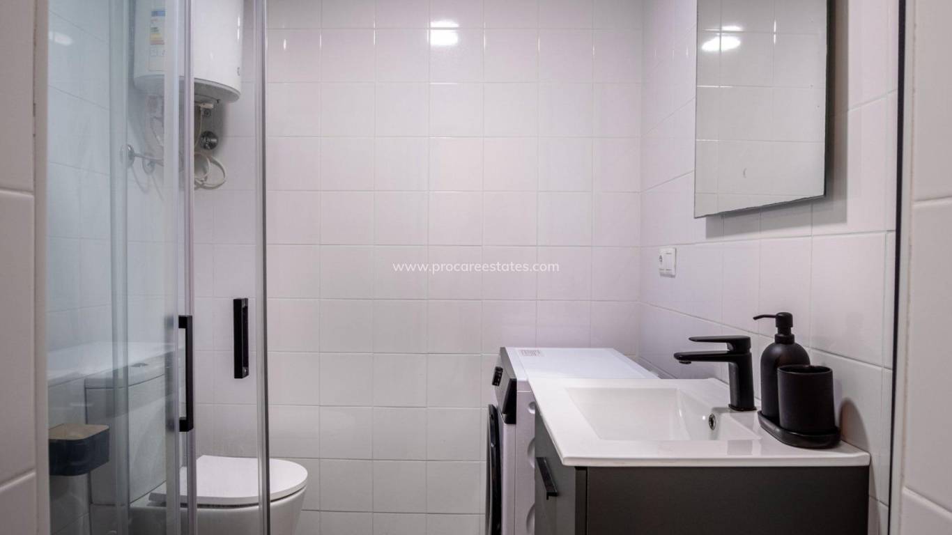 Verkauf - Wohnung - Torrevieja - Torrevieja Center