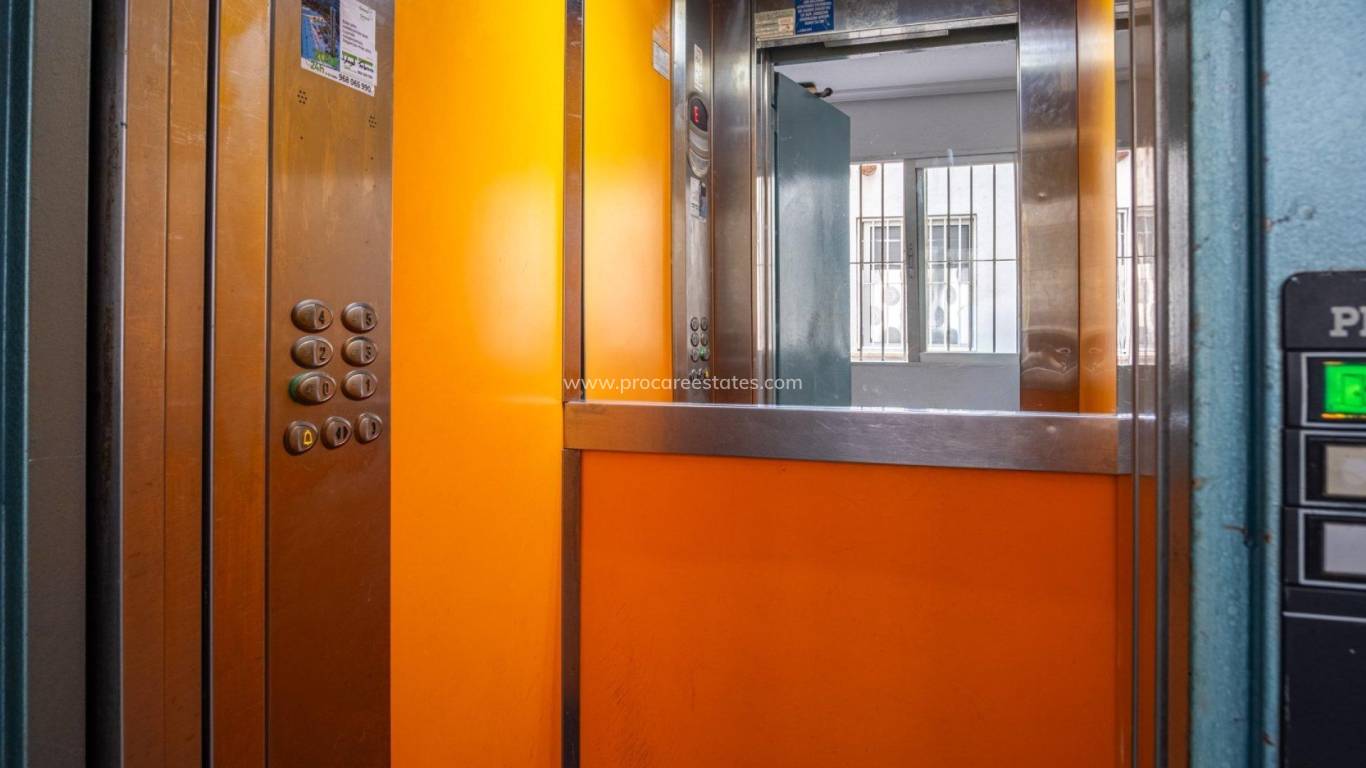 Verkauf - Wohnung - Torrevieja - Torrevieja Center