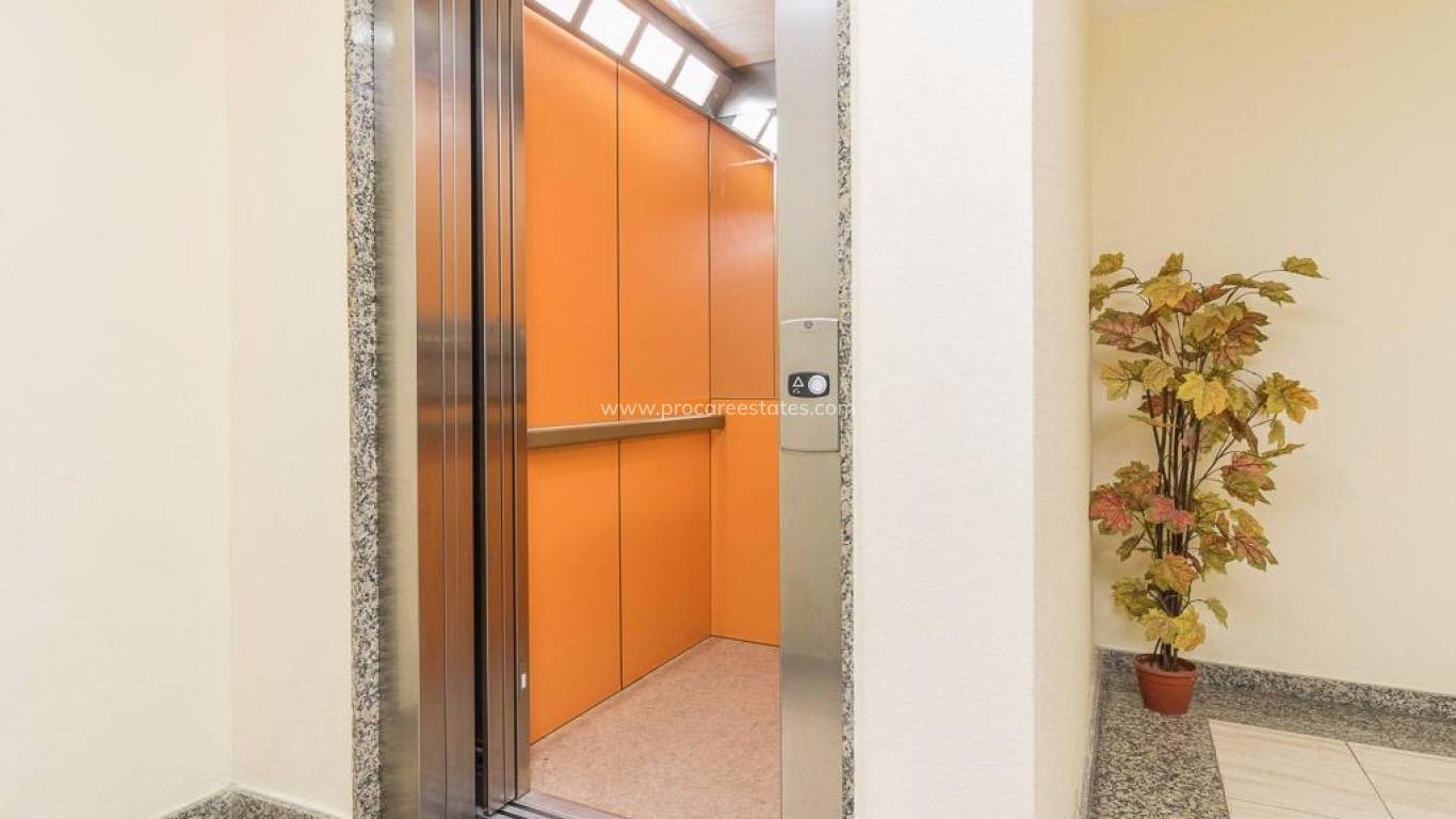 Verkauf - Wohnung - Torrevieja - Torrevieja Center