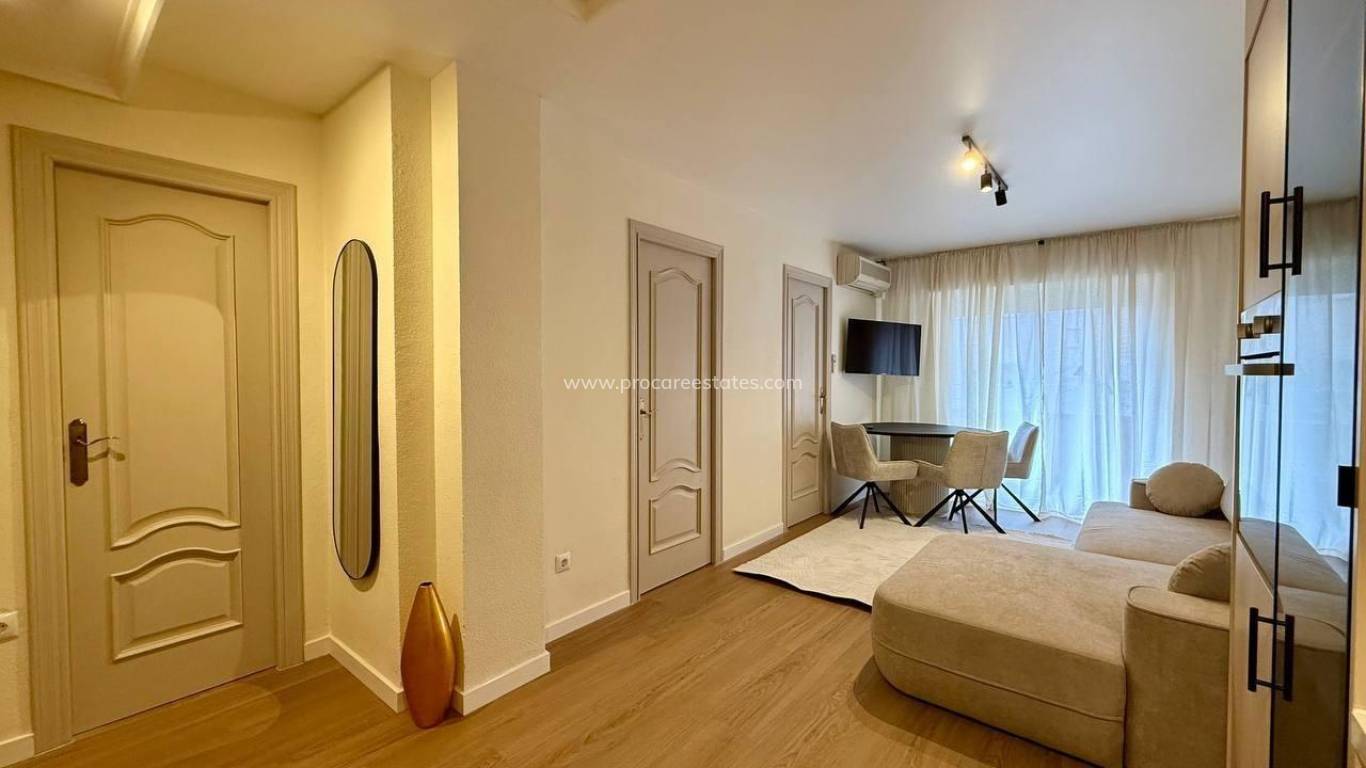 Verkauf - Wohnung - Torrevieja - Torrevieja Center