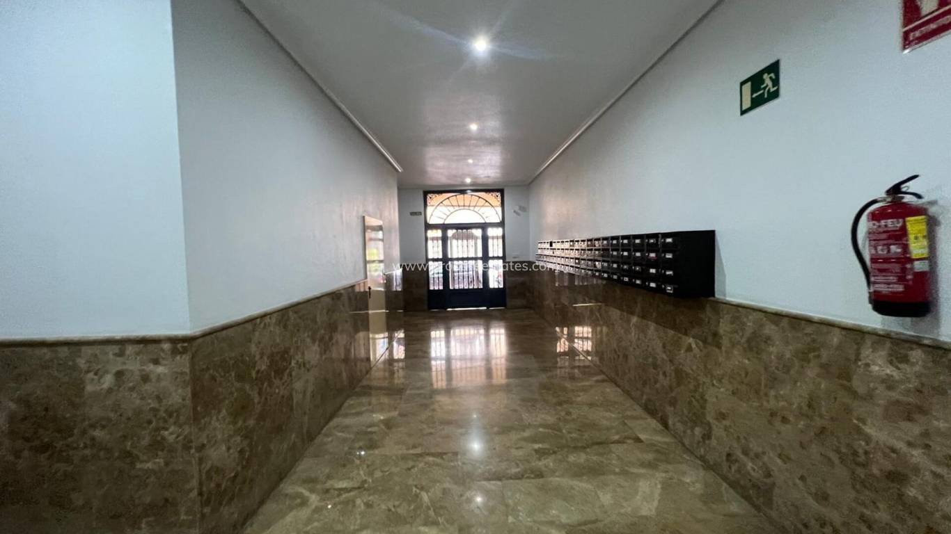 Verkauf - Wohnung - Torrevieja - Torrevieja Center