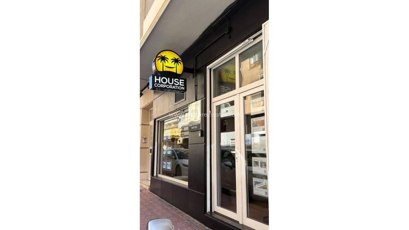 Verkauf - Wohnung - Torrevieja - Torrevieja Center