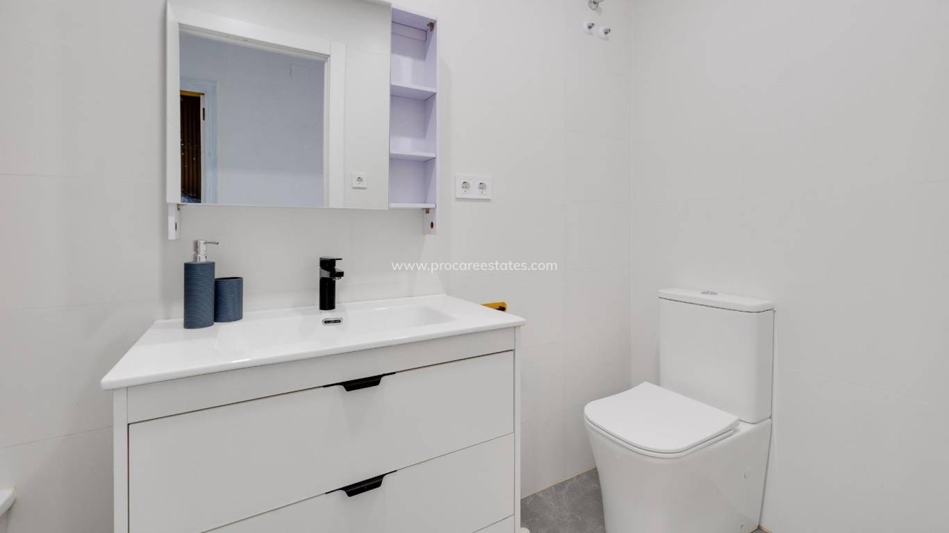 Verkauf - Wohnung - Torrevieja - Torrevieja Center