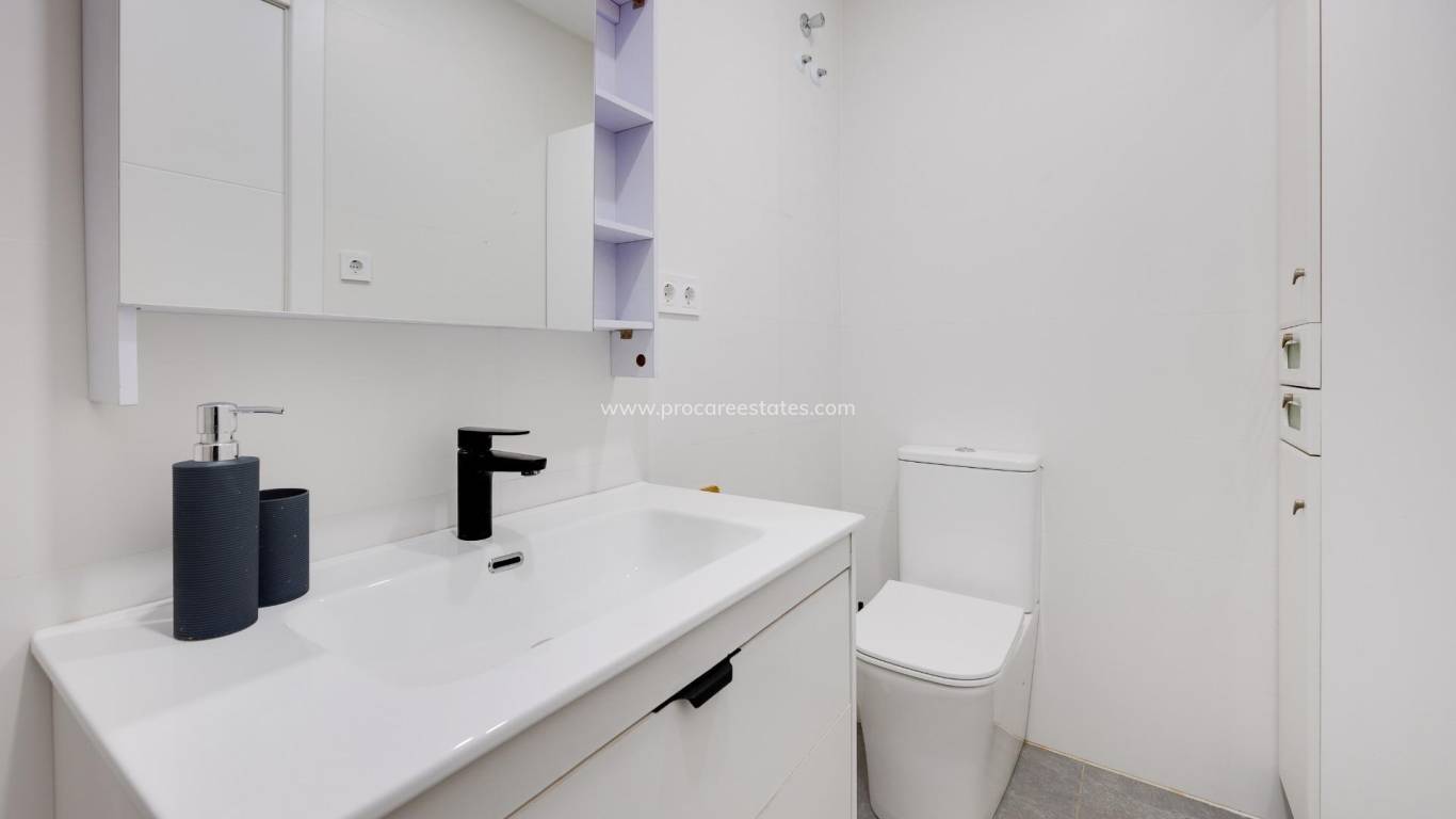 Verkauf - Wohnung - Torrevieja - Torrevieja Center