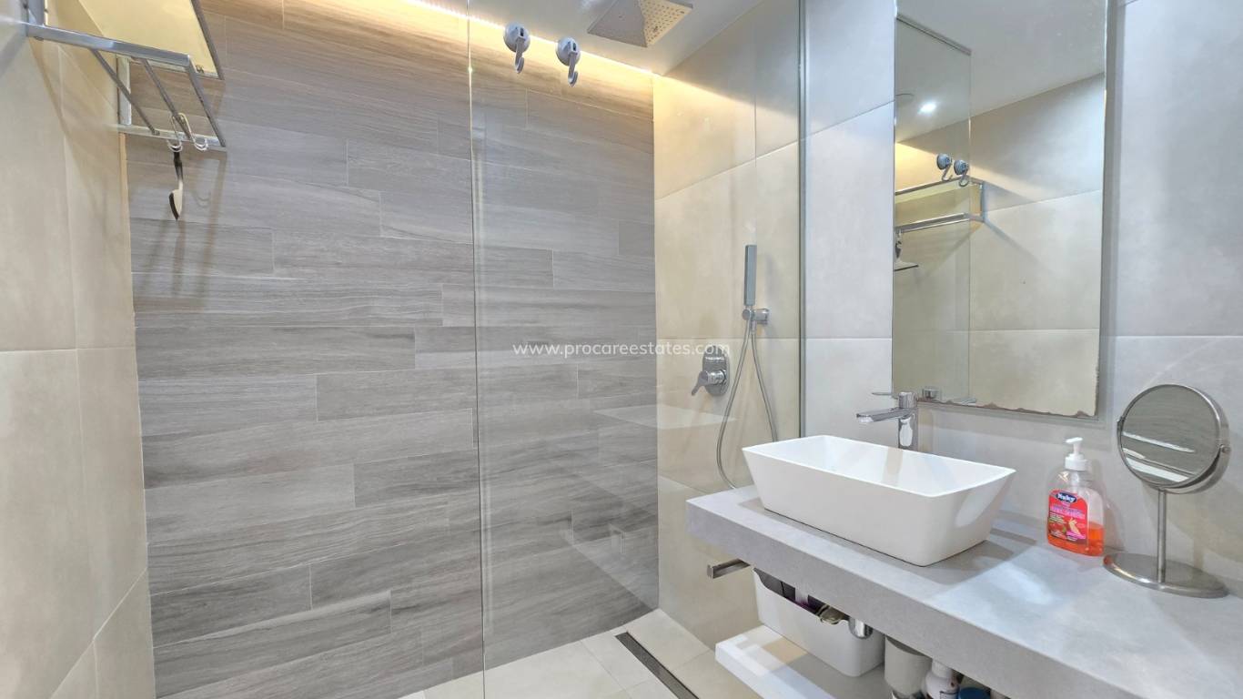 Verkoop - Apartment / Flat * - Orihuela Costa * - Punta Prima *