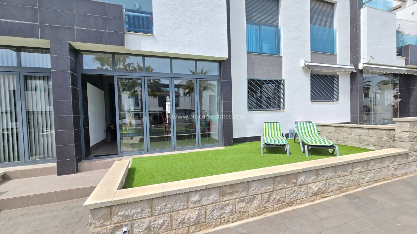 Verkoop - Apartment / Flat * - Orihuela Costa * - Punta Prima *