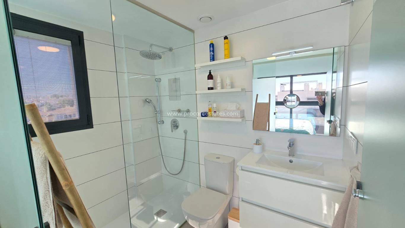 Verkoop - Apartment / Flat * - Orihuela Costa - Villamartín *