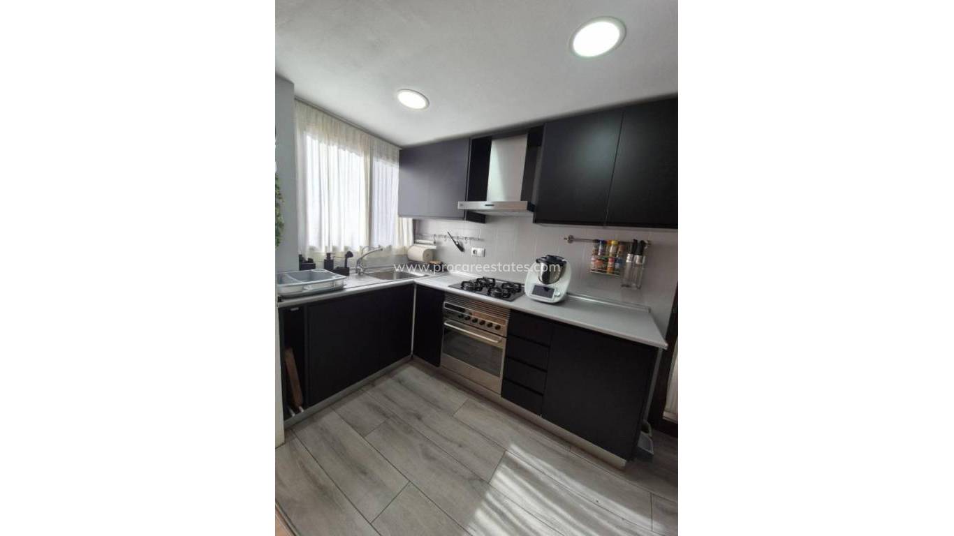 Verkoop - Appartement - Alfaz del PI - Pueblo