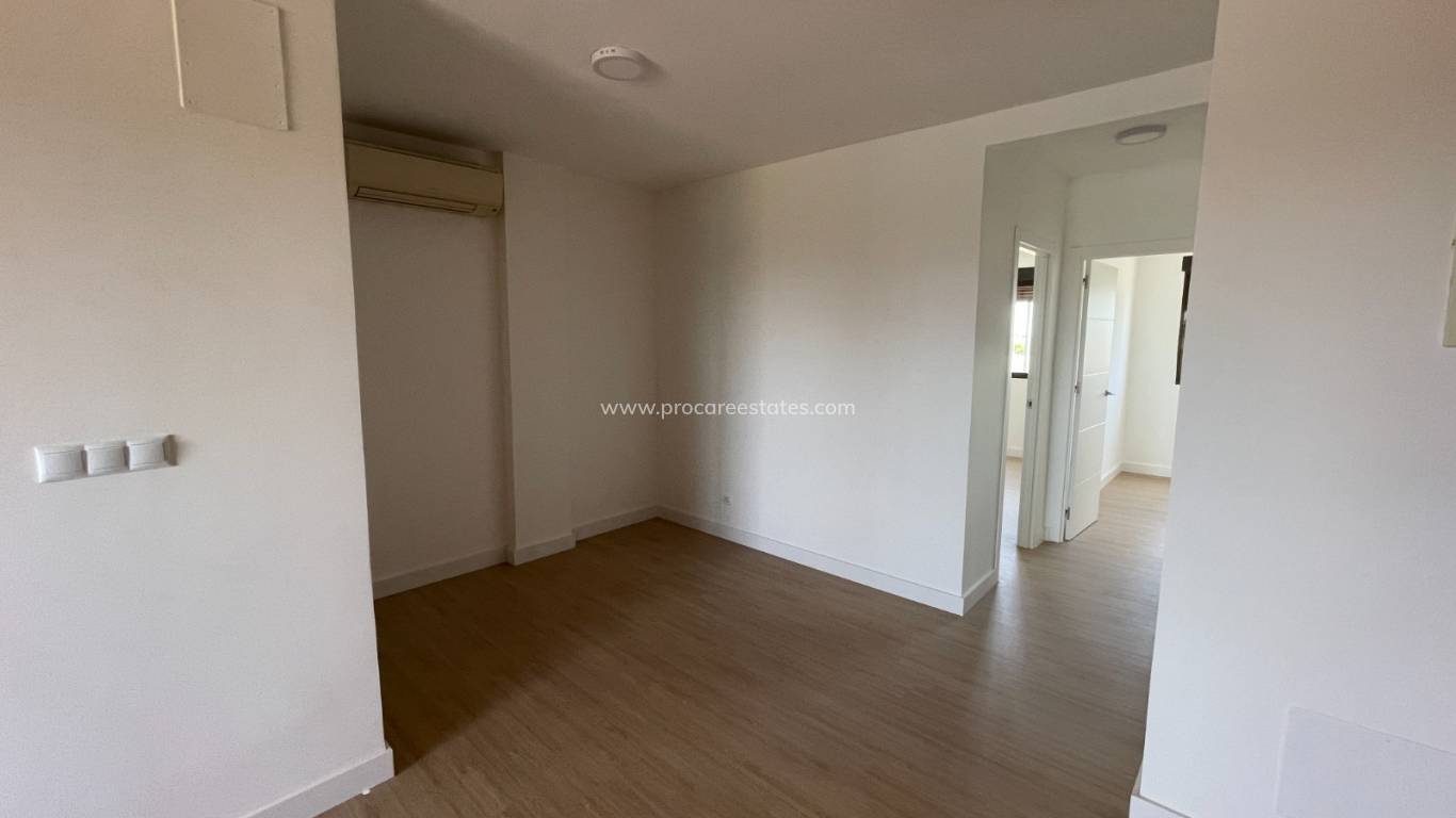 Verkoop - Appartement - Daya Nueva