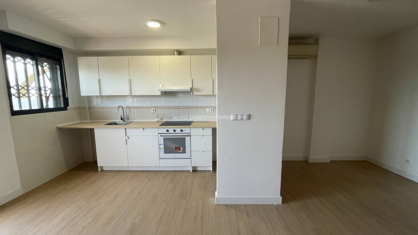 Verkoop - Appartement - Daya Nueva