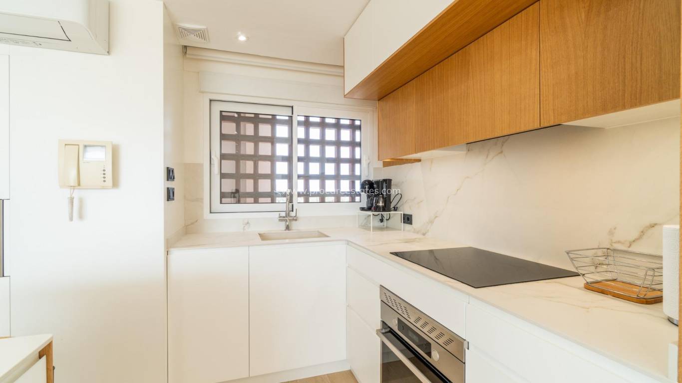 Verkoop - Appartement - Guardamar del Segura - Puerto Deportivo