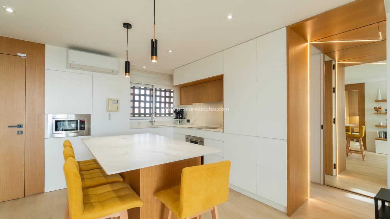 Verkoop - Appartement - Guardamar del Segura - Puerto Deportivo