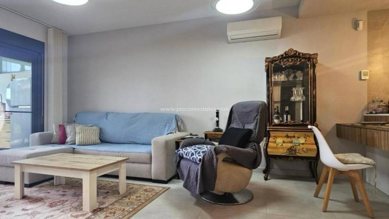 Verkoop - Appartement - Guardamar del Segura - Urbanizaciones
